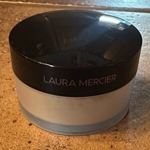 Laura Mercier translucent loose setting powder.